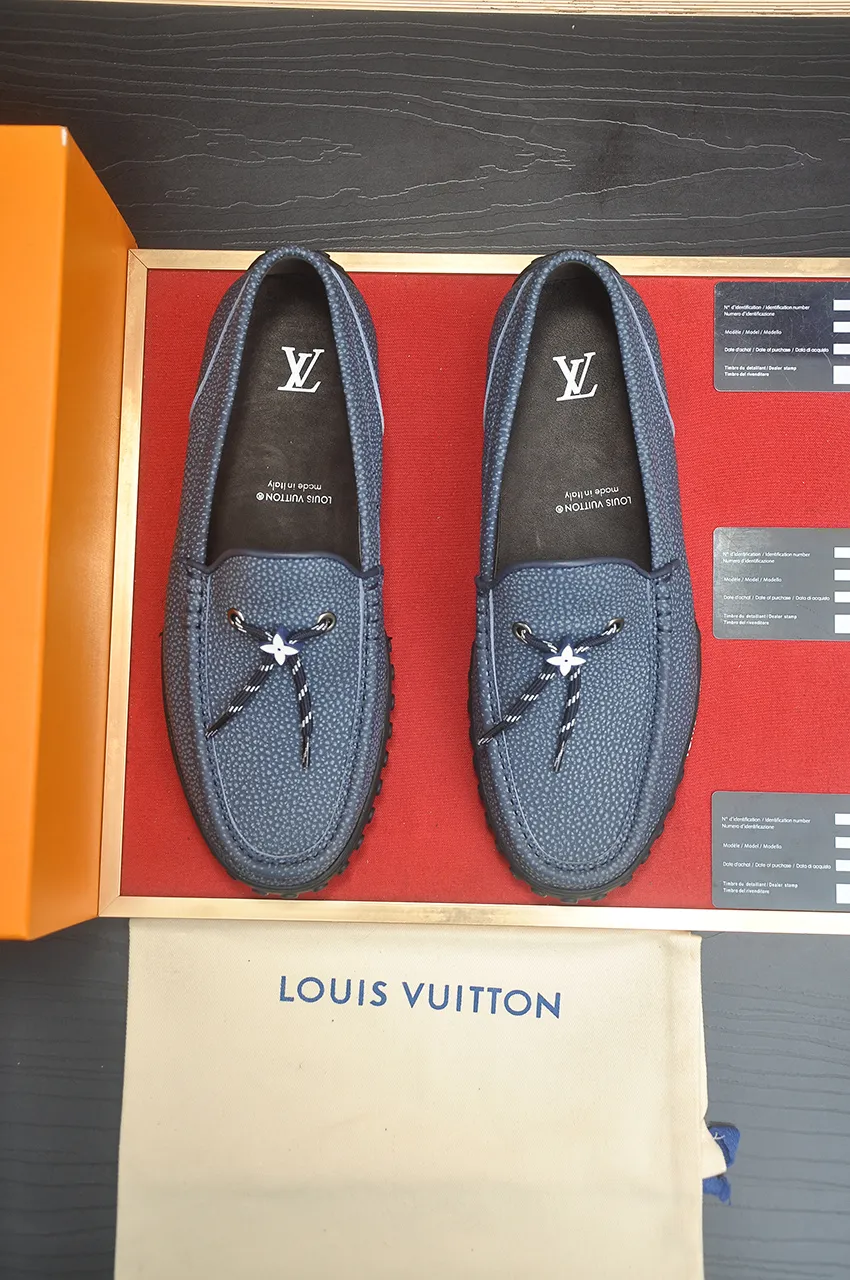 Men's men's shoes💰660💶[LOUIS VUITTON] (original order) new style🍀LV Louis Vuitton* - top version of LV classic beanie shoes! Made of imported original single cowhide, original leather side strips and wear-resistant rubber outsole! High quality products! Code number 39-45 (45 customized)